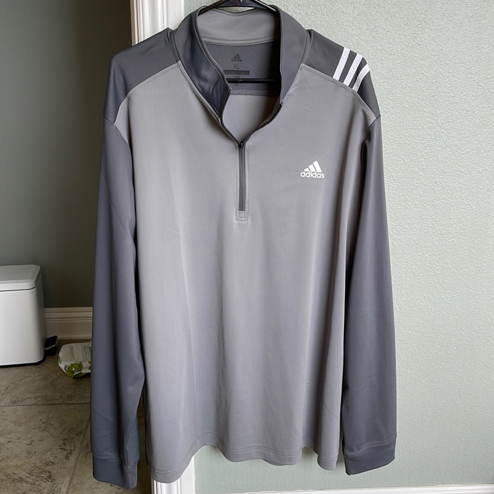 Adidas Golf 1/4 Half Zip grey pull over. No snags, extremely good condition.